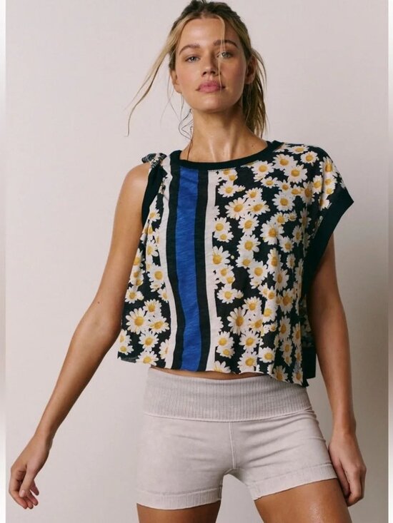FP Movement by Free People Tops - NWOT FP Movement My Time Open Back Workout Tee in Daisy Combo